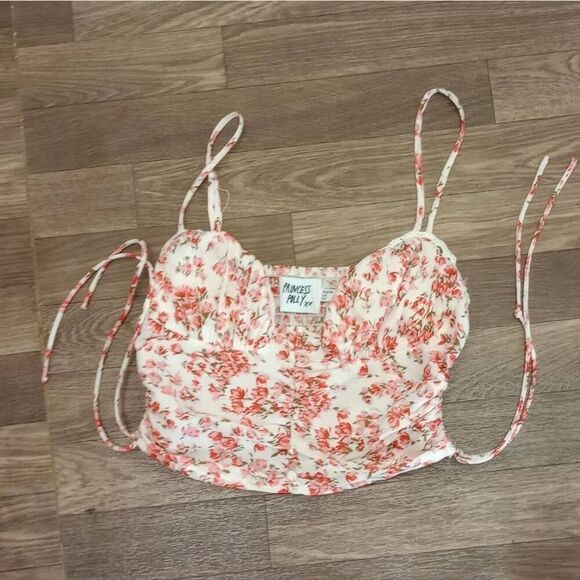 Princess Polly short sleeveless, crop  top. Size 6 - Picture 1 of 5